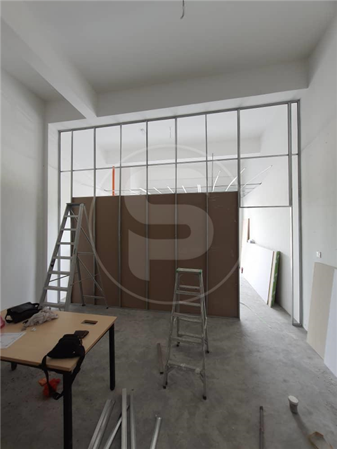 Posstore-Ceiling Partition