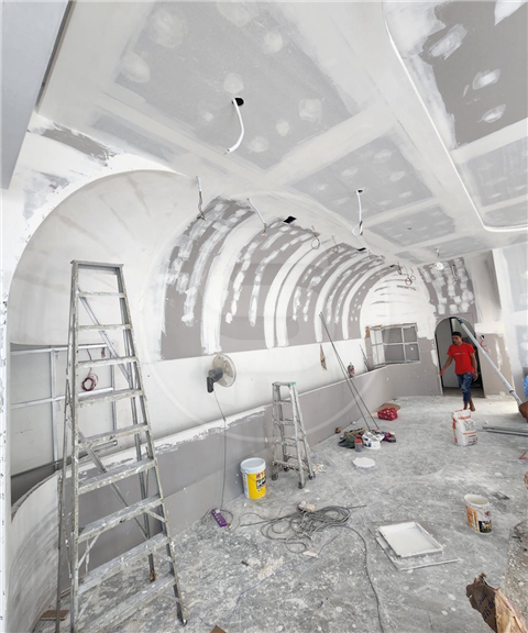Casbash Curve ceiling partition - Austin Crest